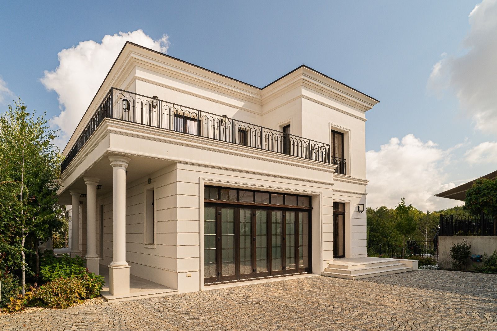 Exceptional Villa in Pipera  | Classic Elegance, Contemporary design