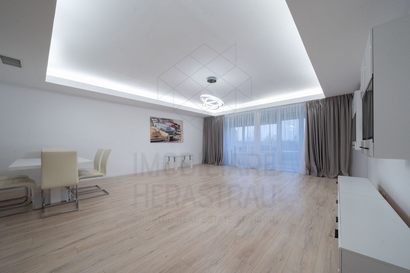 4 camere superbe in prima linie Parc Herastrau