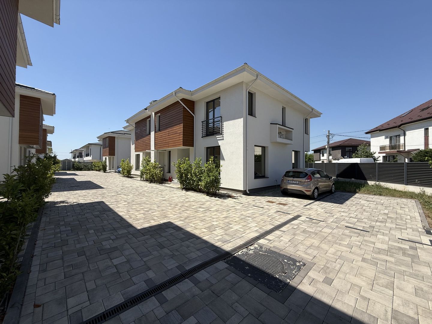 Seven Residence | Vilă în minicartier cu 7 case  | Otopeni
