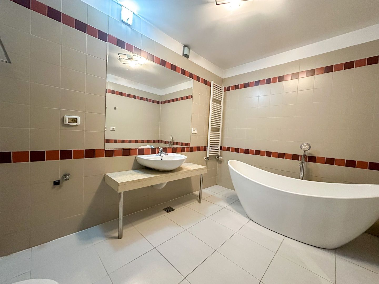 Soseaua Nordului | Apartartament spatios cu terasa si gradina | 2 parcari