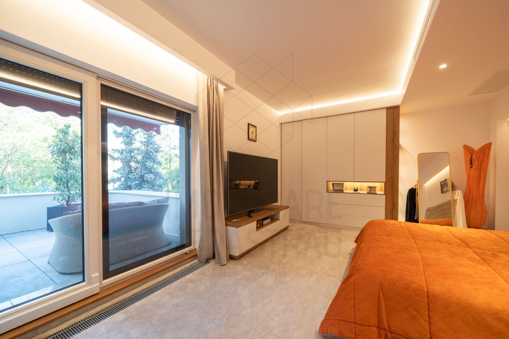 Villa for sale | Dorobanti | Charles de Gaulle Plaza