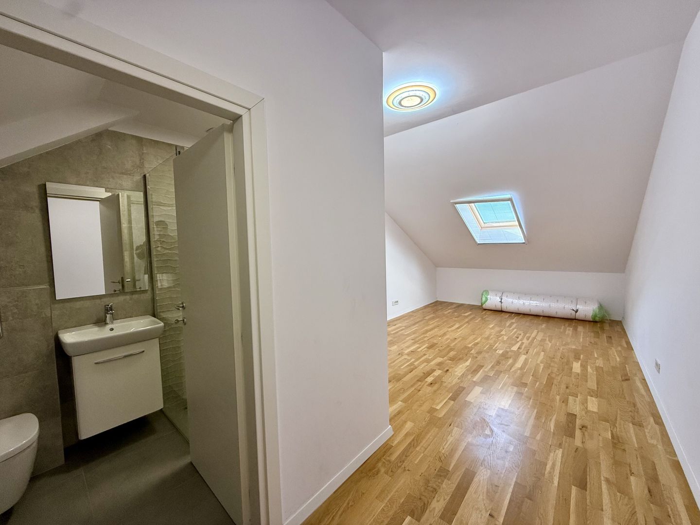 Vila superba de inchiriat | Catted Residence | Rond Omv | 2 locuri de parcare
