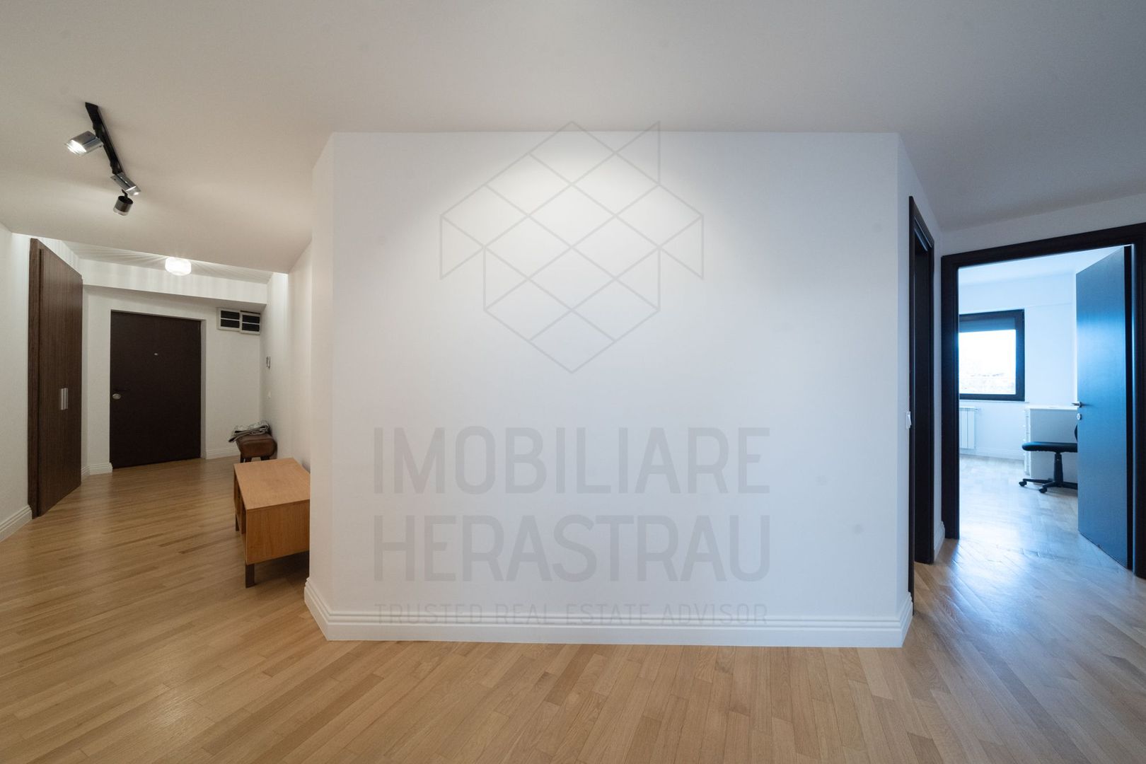 5 room Apartment, Herastrau area