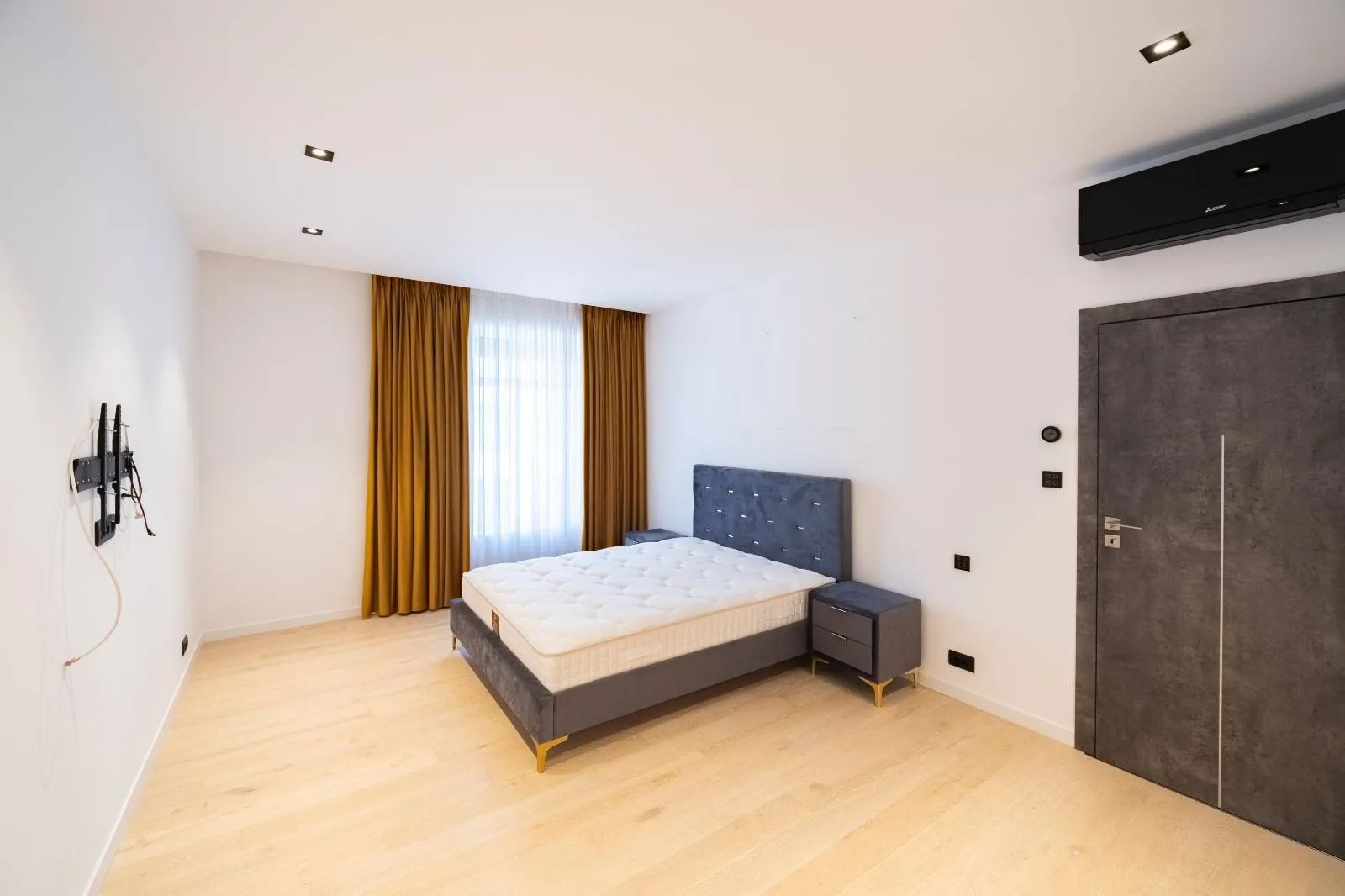 Laguna Residence | 4 Bedroom Luxury Penthouse with stunning View