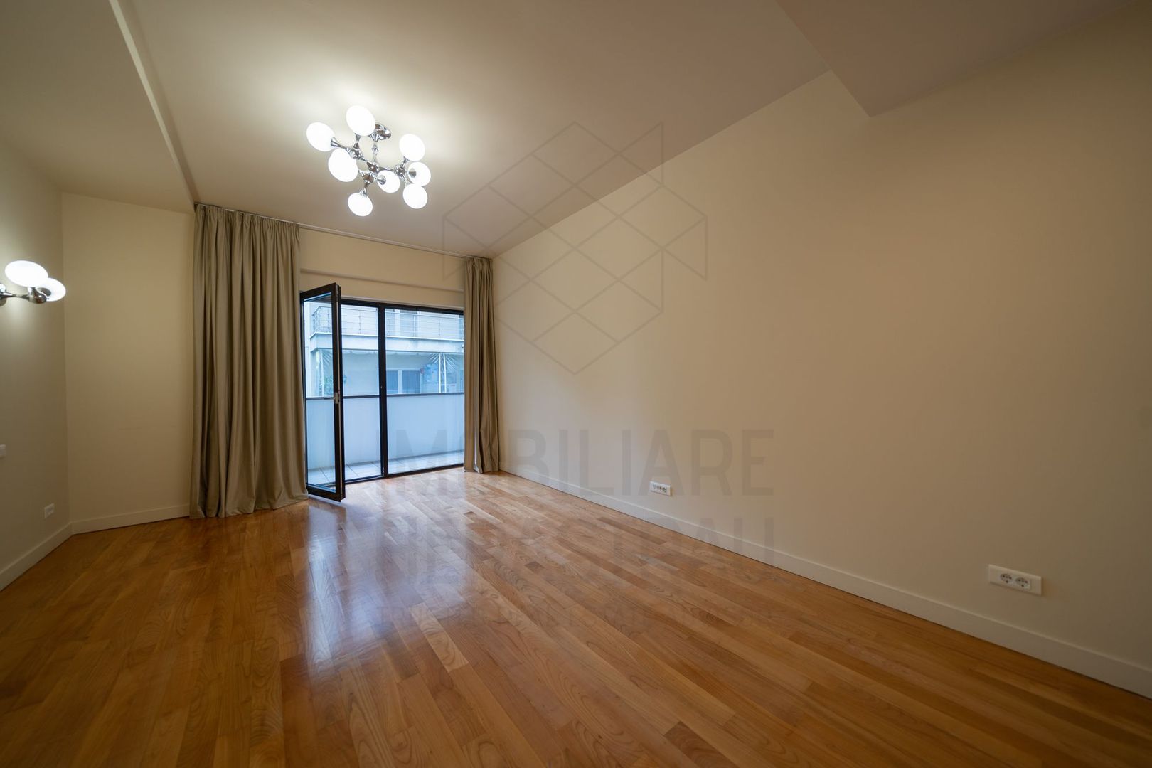 Hublot Residence | Super spacious apartment overlooking Herastrau Park