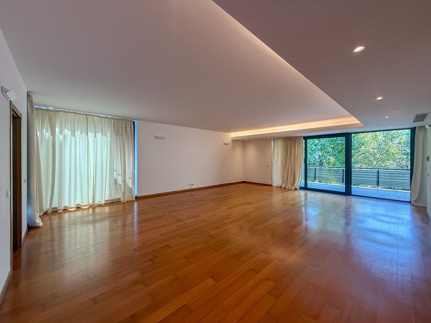 Spectacular apartment with terrace and garden | Mircea Eliade, Primăverii