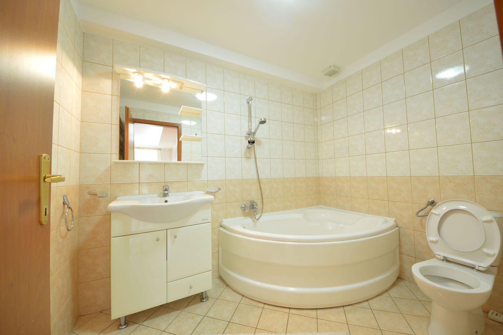 3 room Apartment for rent, Herastrau area