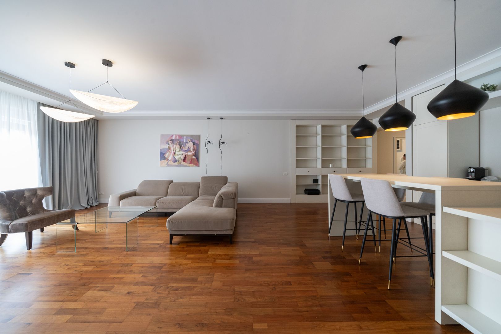 French Village | Aron Cotrus | 3 spacious rooms, parking and storage room