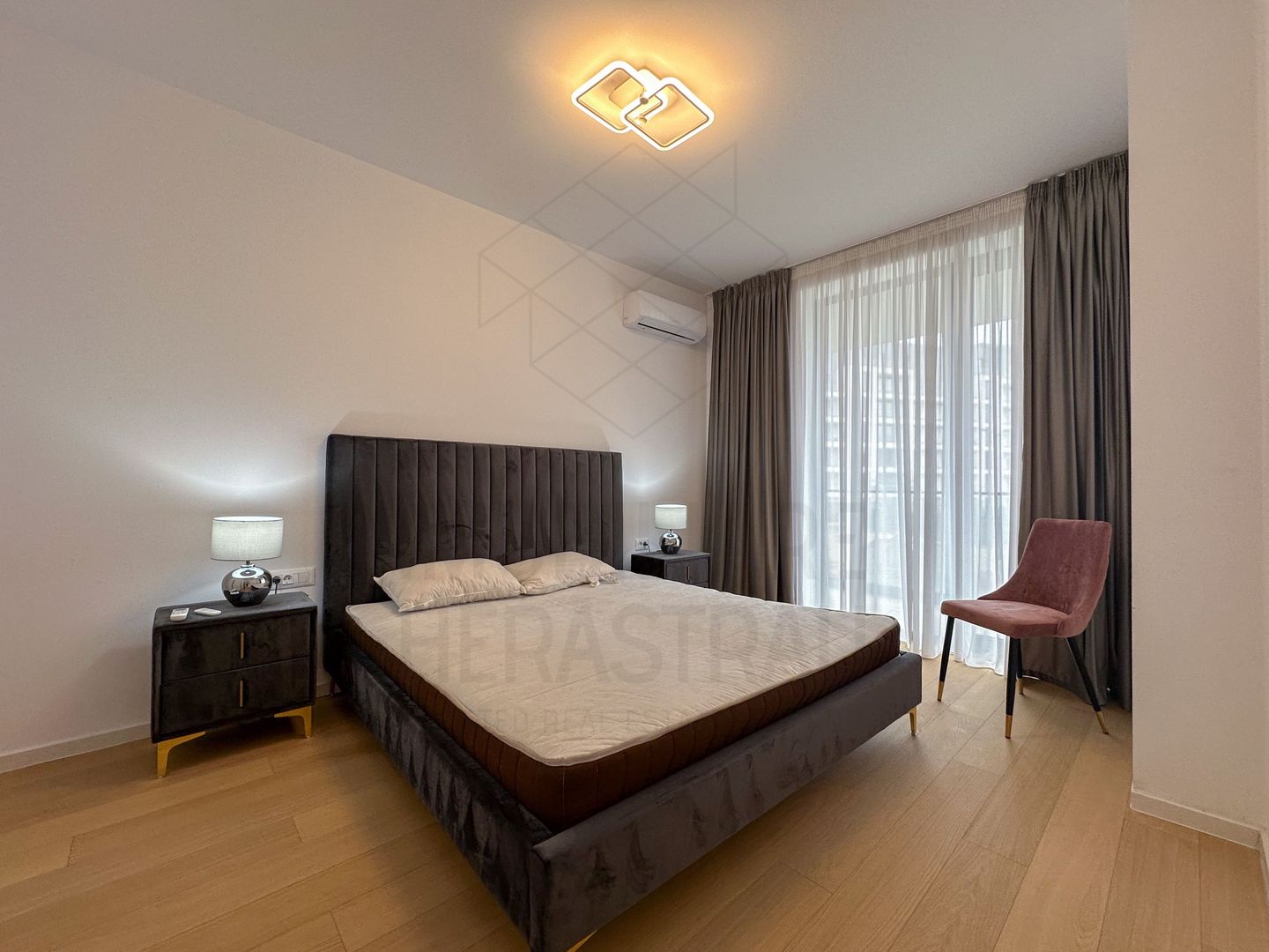 The Ivy | 2 camere spatioase, terasa | Mobilat complet
