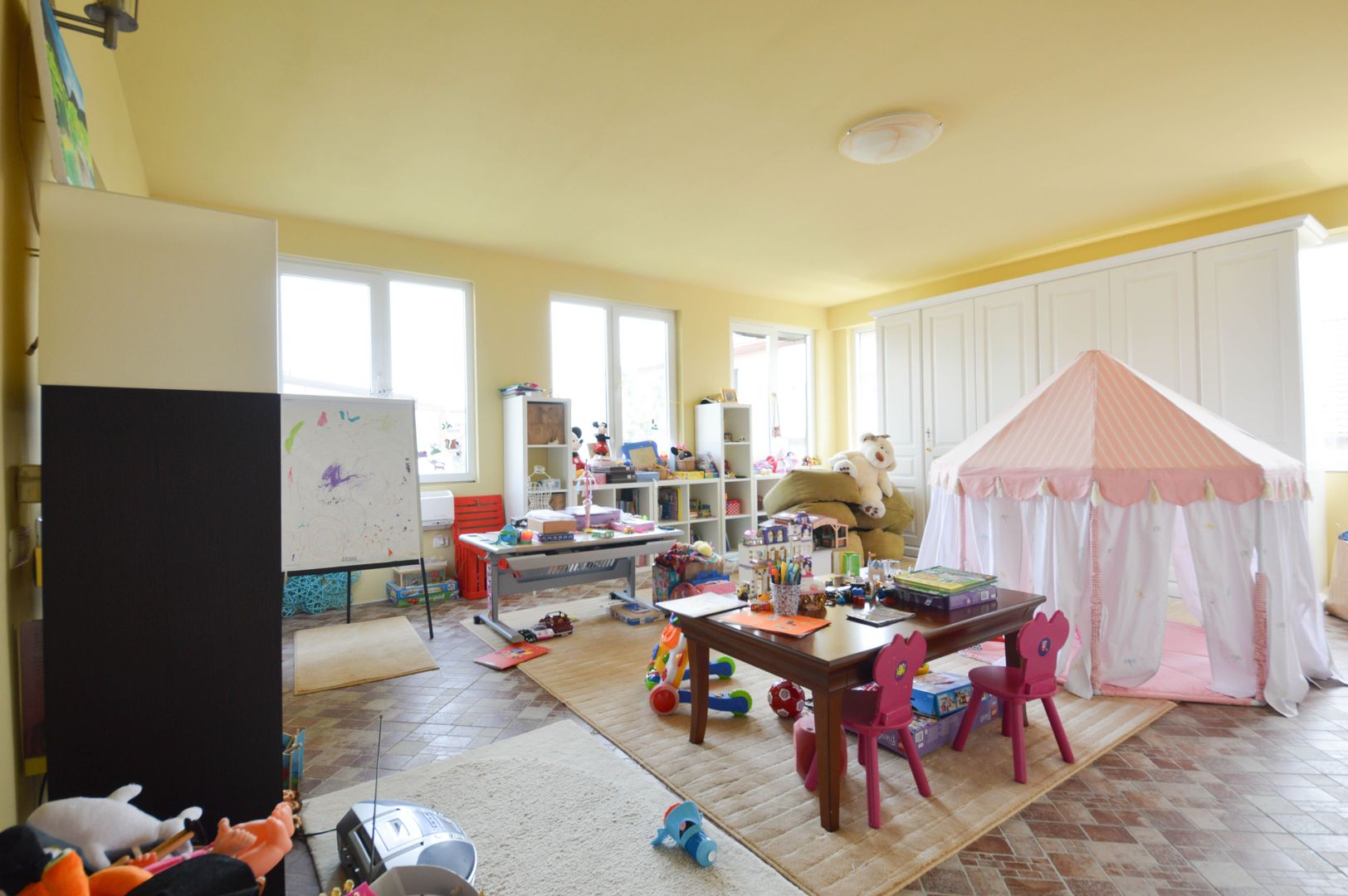 Maison Anvers | Vila 6 camere | After-school | Birouri | Reședință