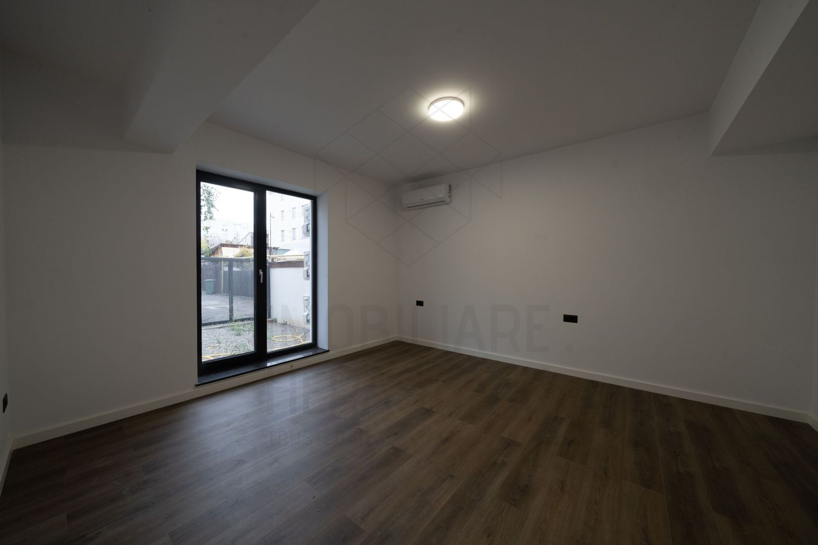 Apartament 3 camere Aviatiei | La 3 minute de metrou | Curte si gradina
