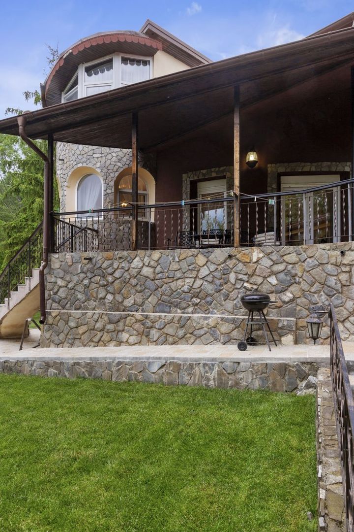 Springriver Mansion | Conac in Zona Cornu | Prahova