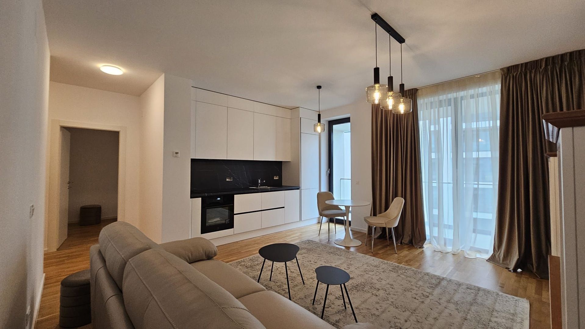 The Ivy | 2 camere , terasa | Mobilat complet