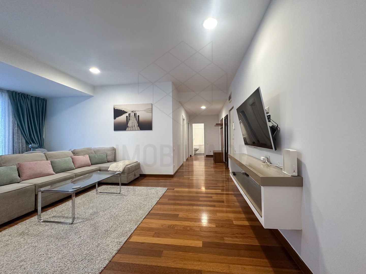 De Bianchi – apartament cochet,luminos,loc parcare, zona Herastrau