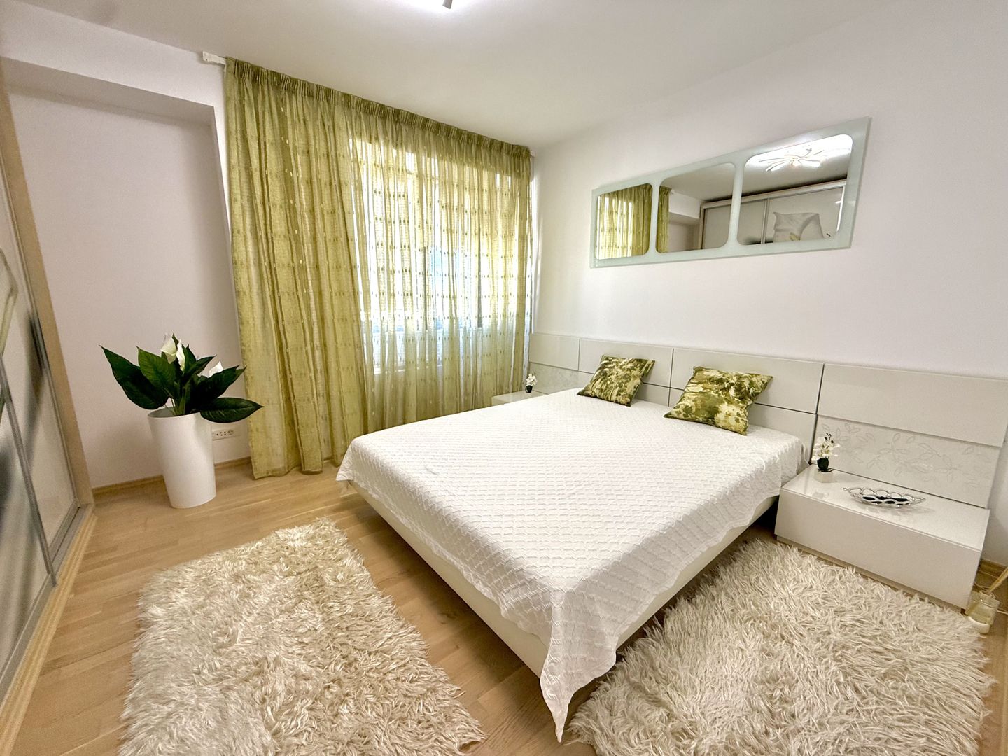 Apartament 3 Camere de inchiriat | Pipera | 2 locuri de parcare