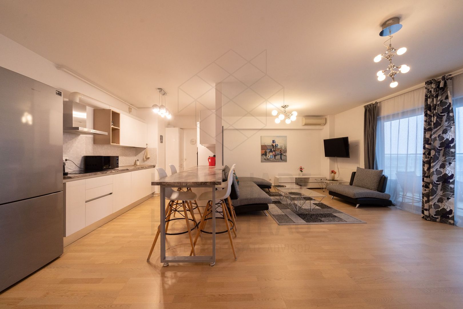 Upground | 2 camere spatioase cu o super vedere | Centrala proprie