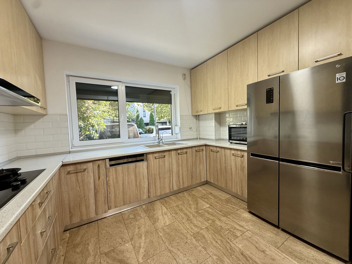 Vila superba de inchiriat | Catted Residence | Rond Omv | 2 locuri de parcare