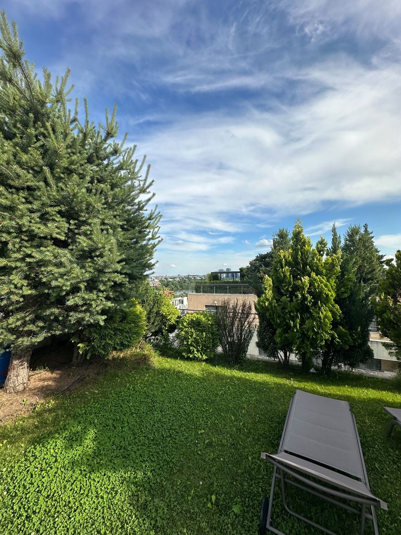 Penthouse spectaculos cu 3 dormitoare și terasă de 250 mp | Zona Herăstrău