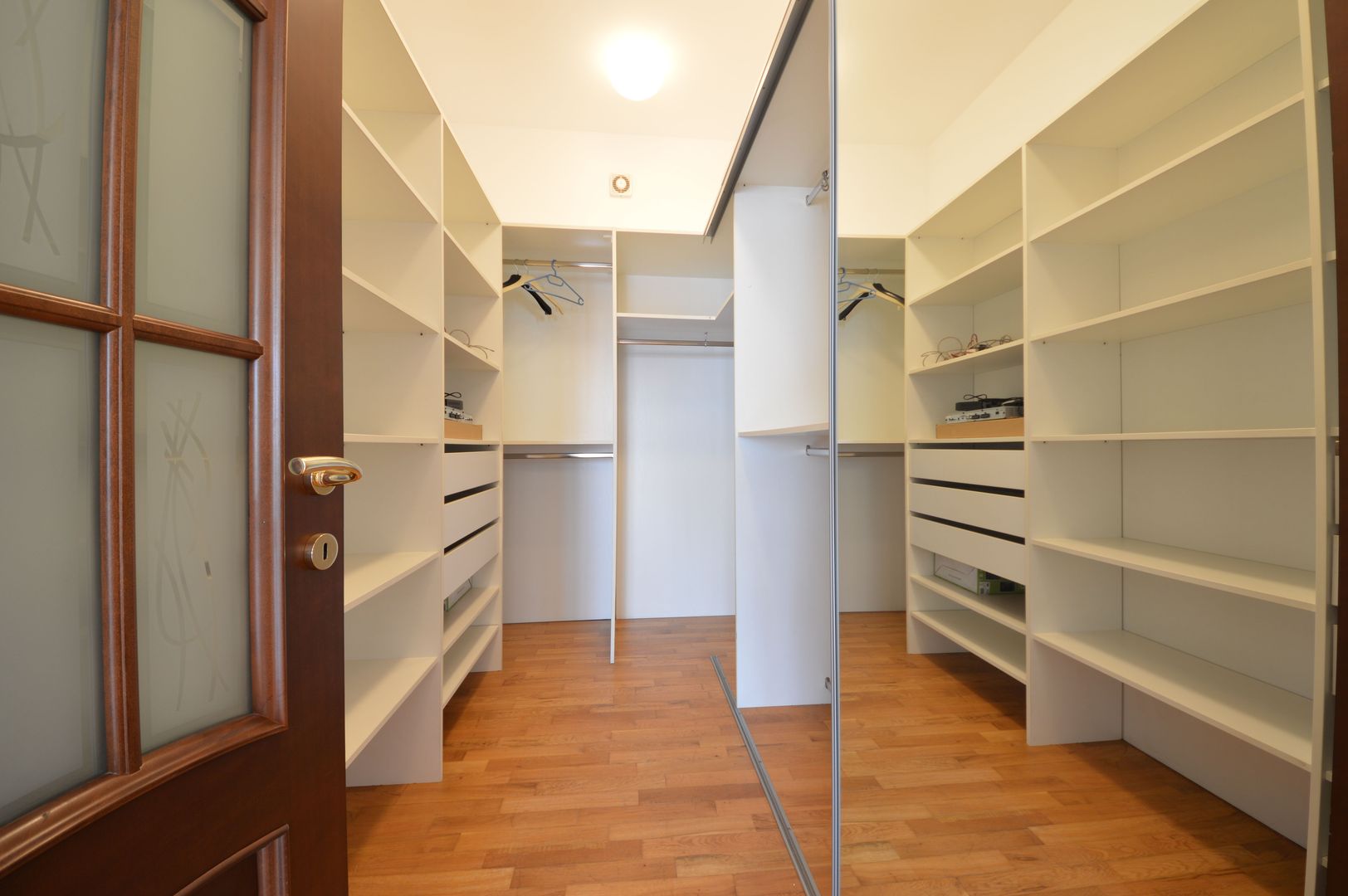 4 room Apartment for rent, Kiseleff area