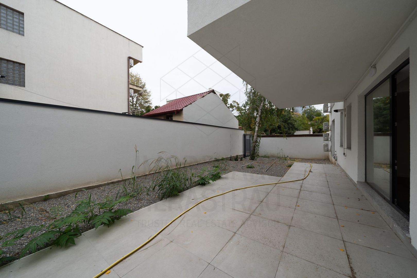 Apartament 3 camere Aviatiei | La 3 minute de metrou | Curte si gradina