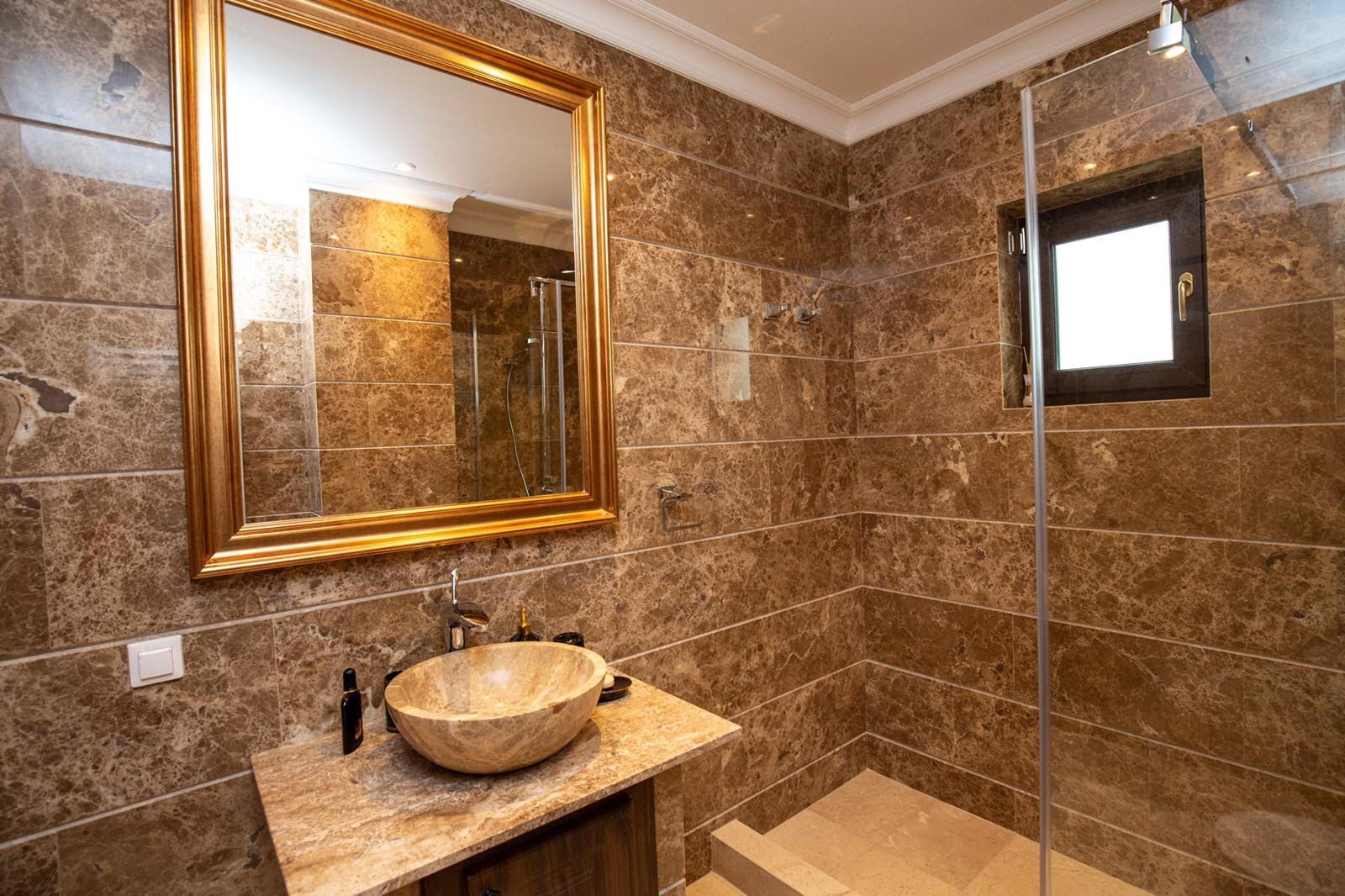 Vila Toscana | O proprietate unică lângă padure