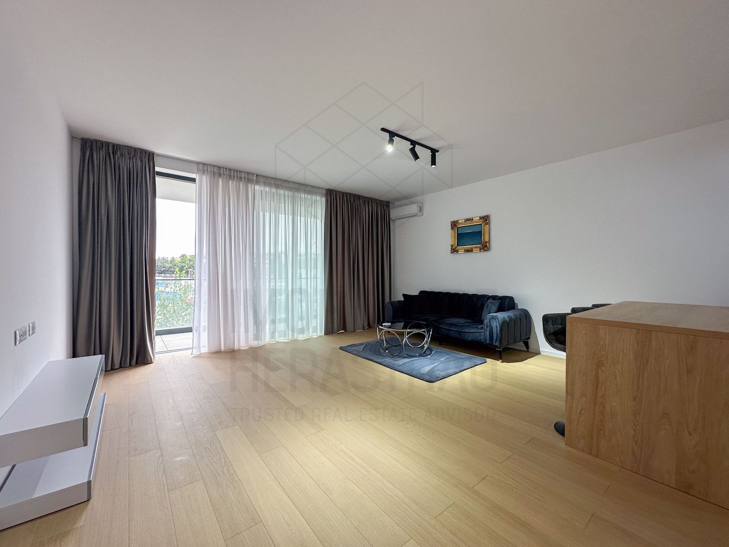 The Ivy | 2 camere spatioase, terasa | Mobilat complet