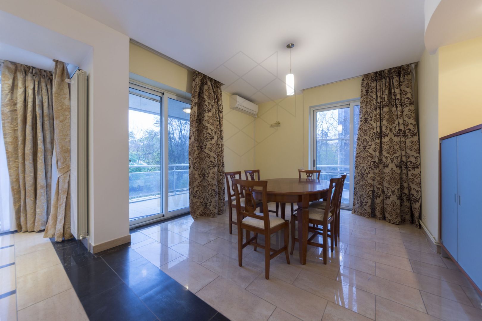 4 room Apartment for rent, Primaverii area