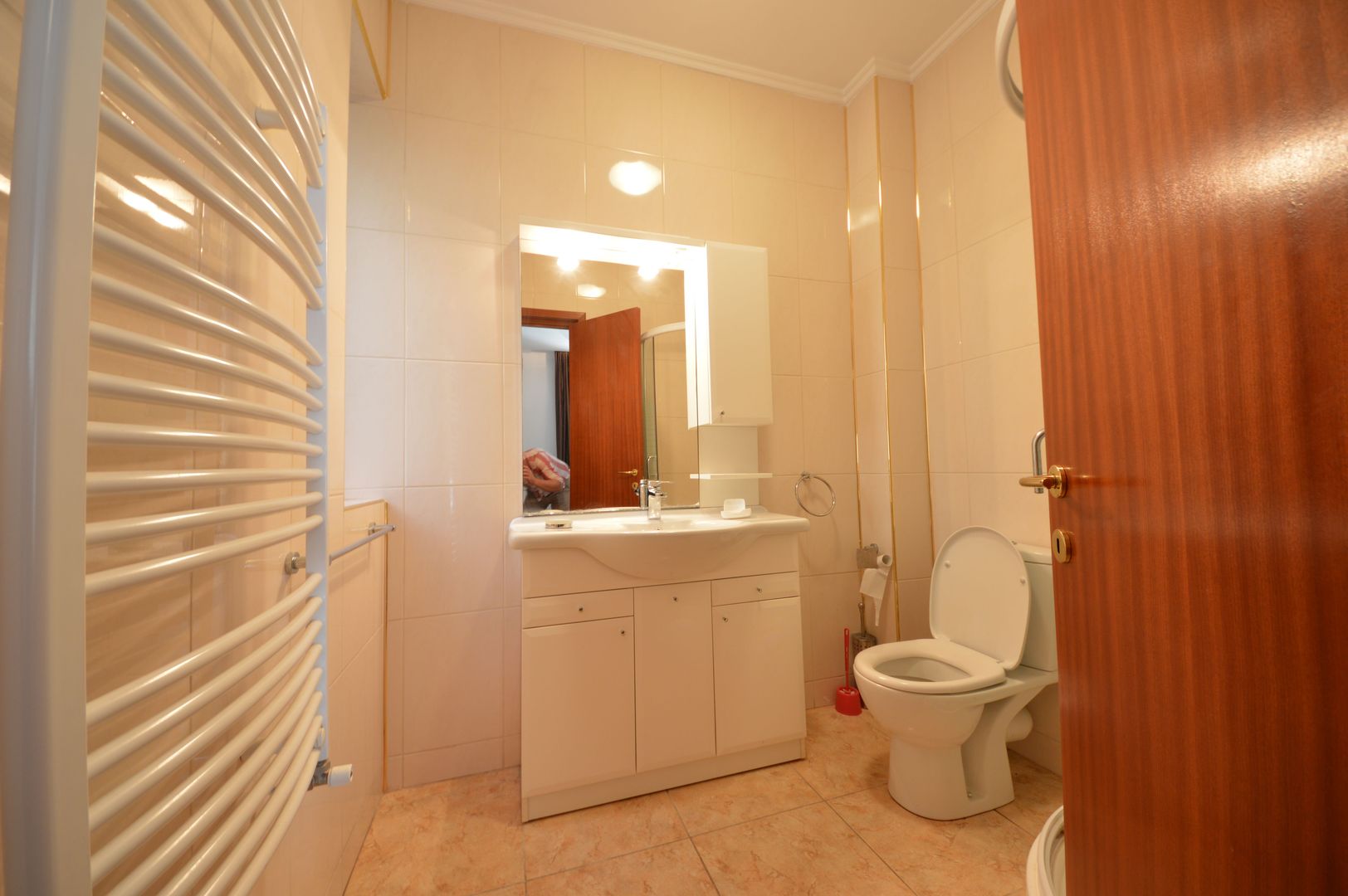 Apartament 4 camere de închiriat în zona Herastrau