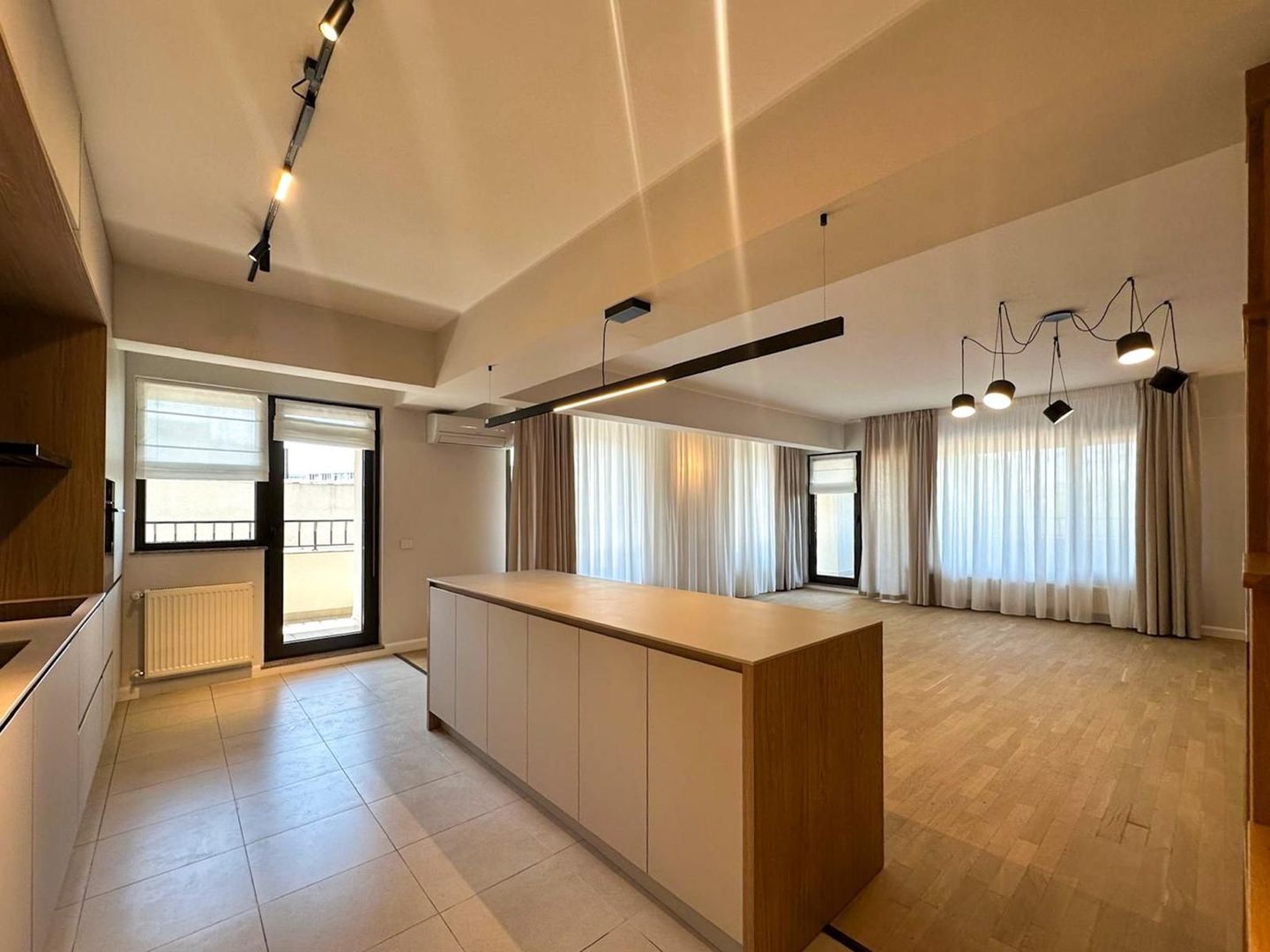 4 room Apartment for rent, Kiseleff area