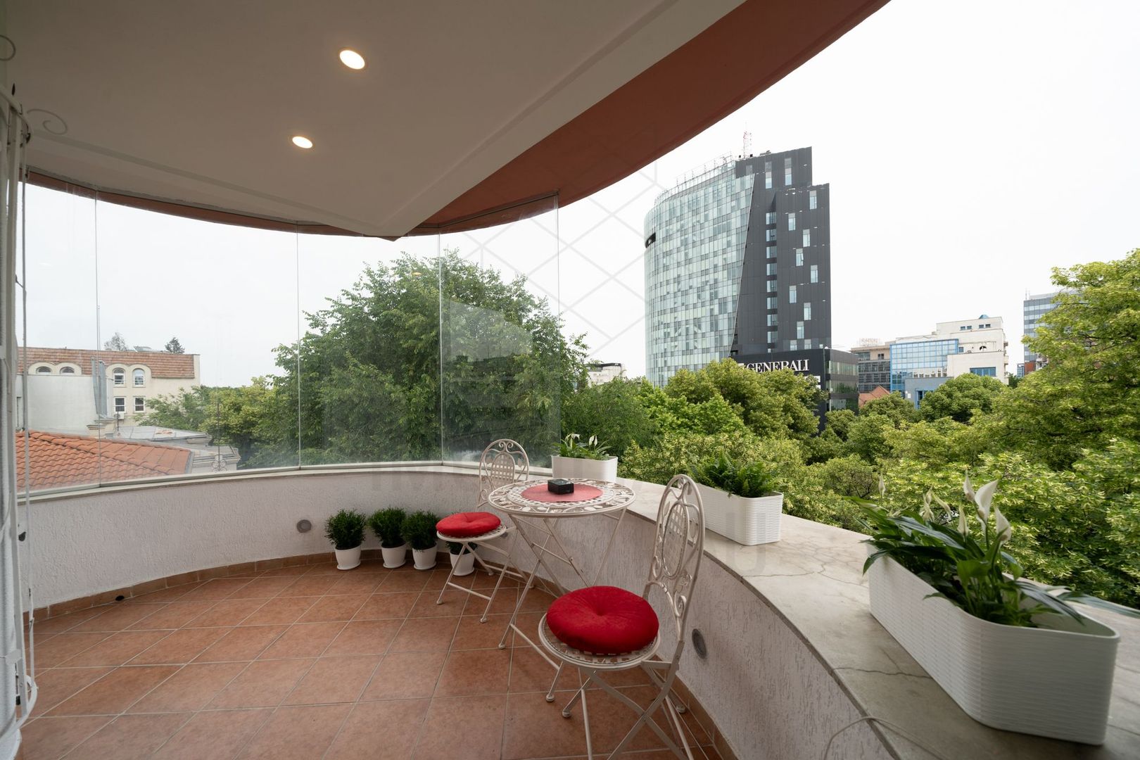 3 room Apartment for rent, Aviatorilor area