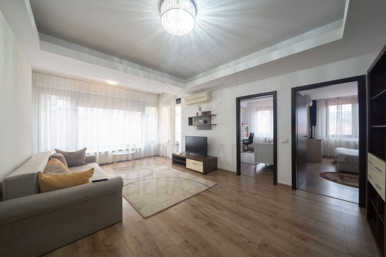 Apartament 3 camere Herastrau