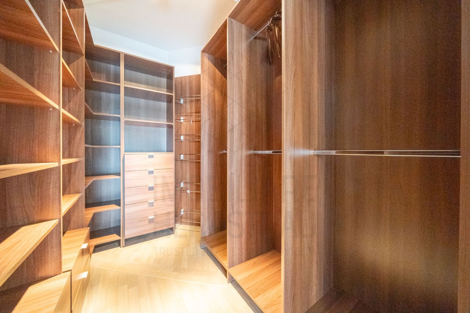 5 room Apartment, Herastrau area