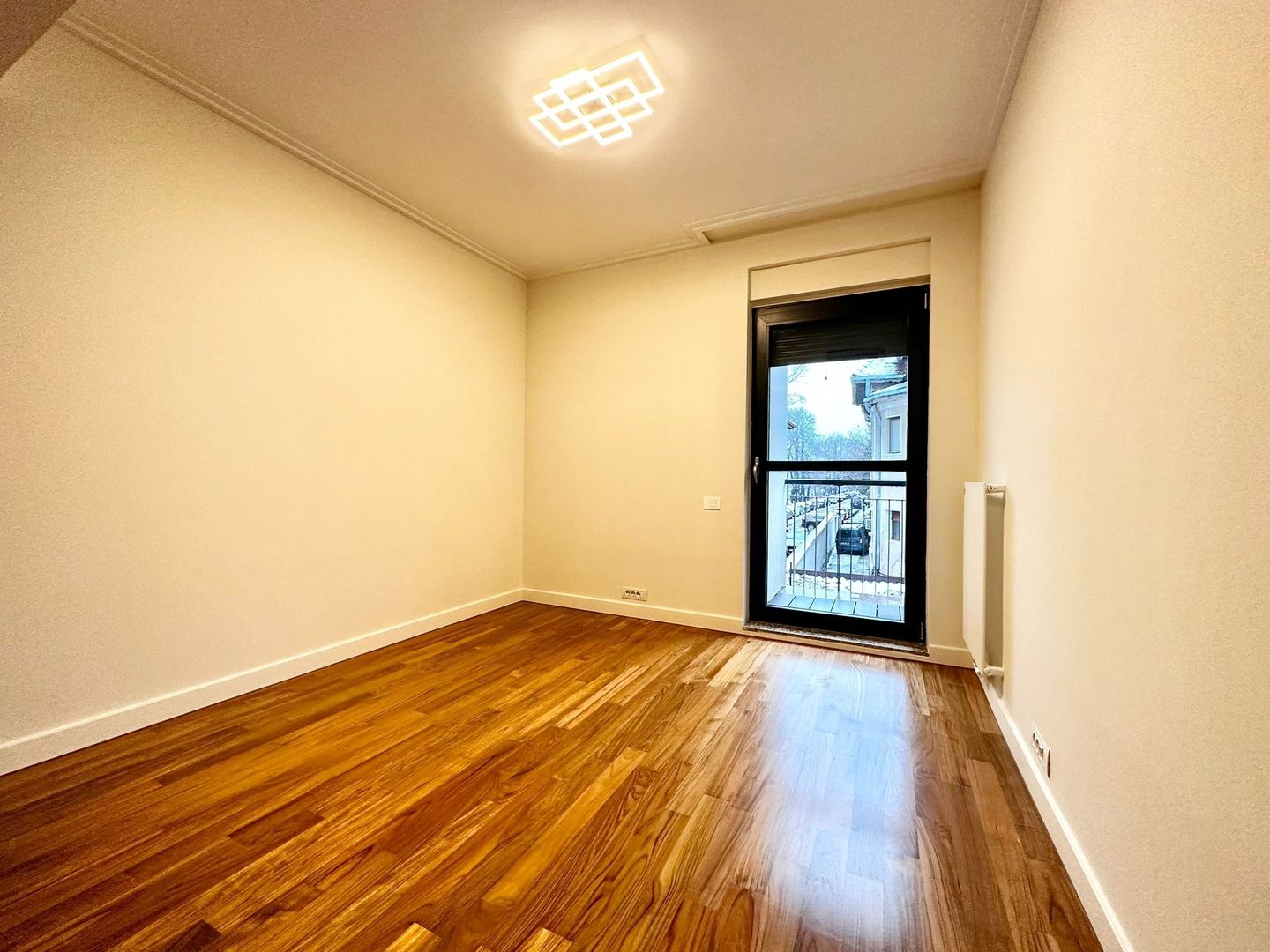 Washington Residence | Luxury 3 bedroom apartment for rent | Private garden