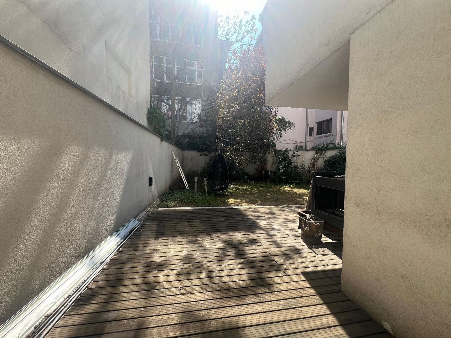 Vernescu Residence | 4 camere | Gradina și terasa | 2 locuri parcare