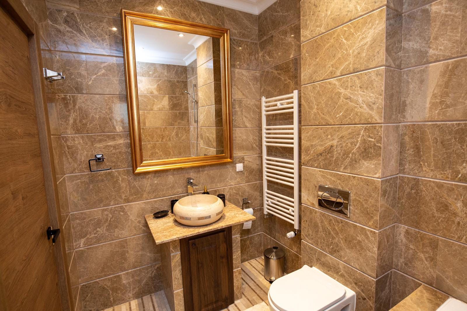 Vila Toscana | O proprietate unică lângă padure