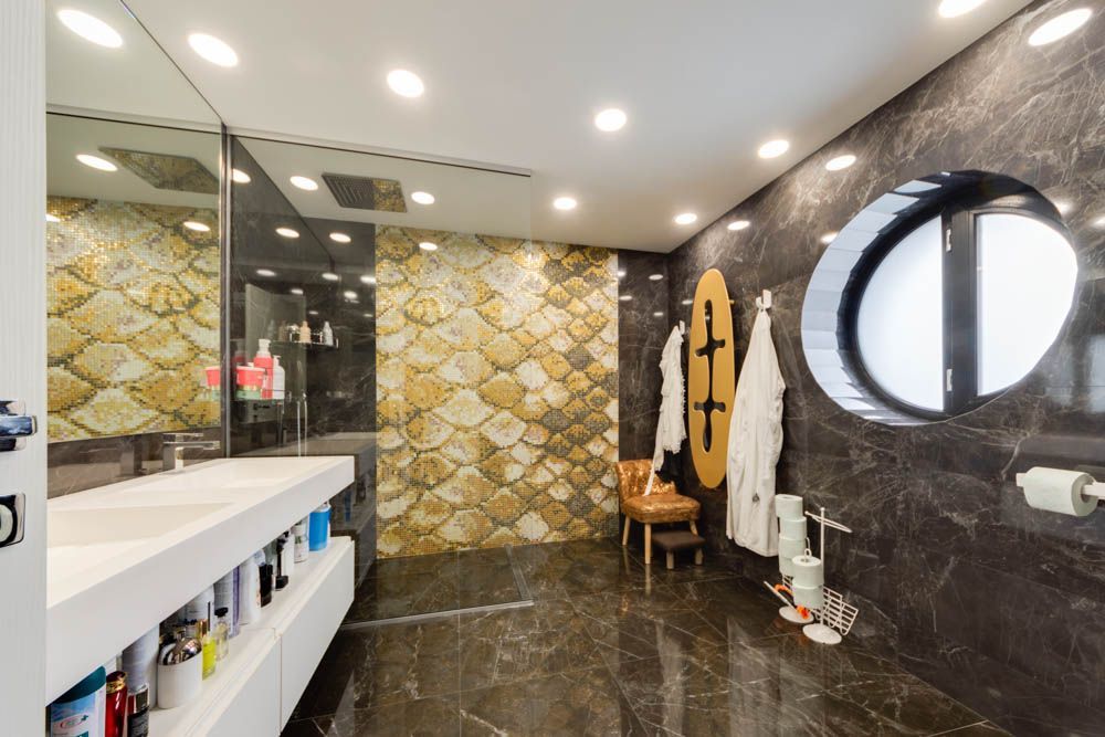 Villa Hellianthus | In the CENTER of the most wanted district of Bucharest