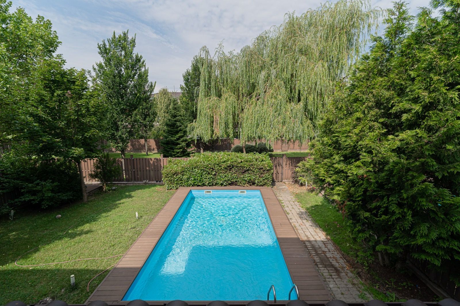 VILĂ CU PISCINĂ | OXFORD GARDENS | Școala Americana