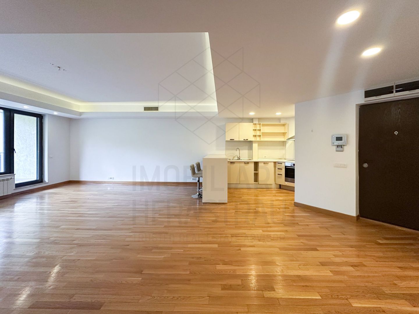 Northern Road 3-rooms apartment Open view