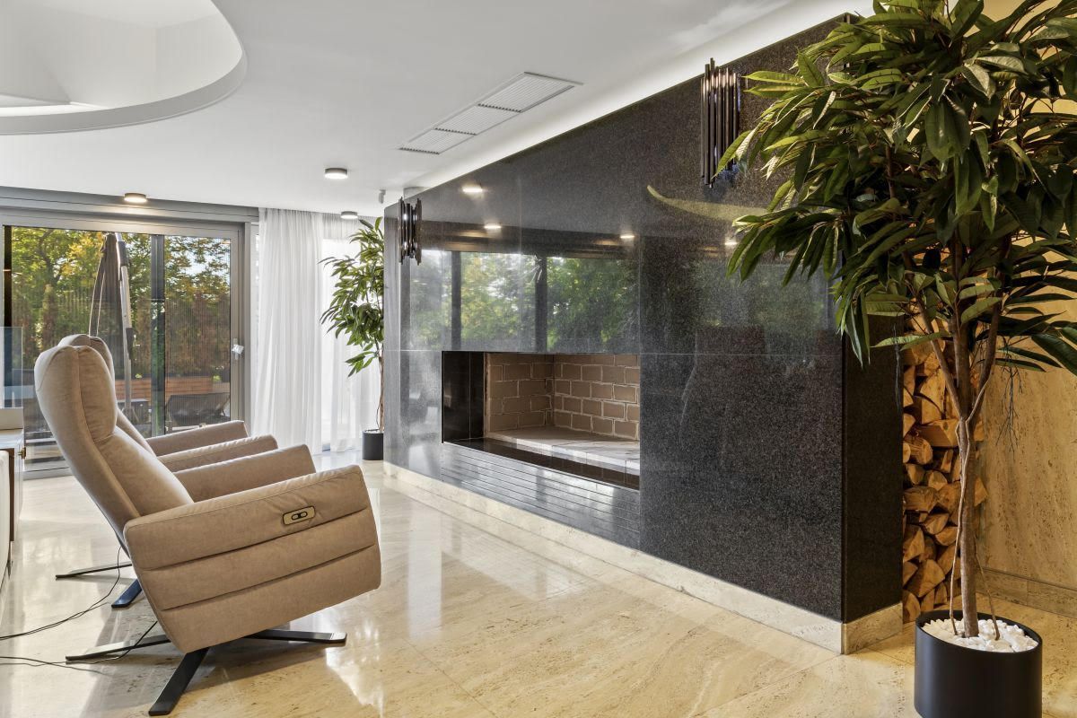 Villa La Primavera | Luxury Homes | Exclusive villa overlooking Lake Floreasca