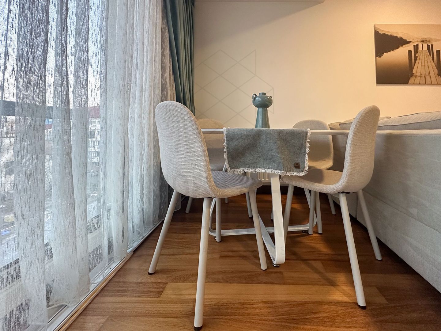 De Bianchi – apartament cochet,luminos,loc parcare, zona Herastrau