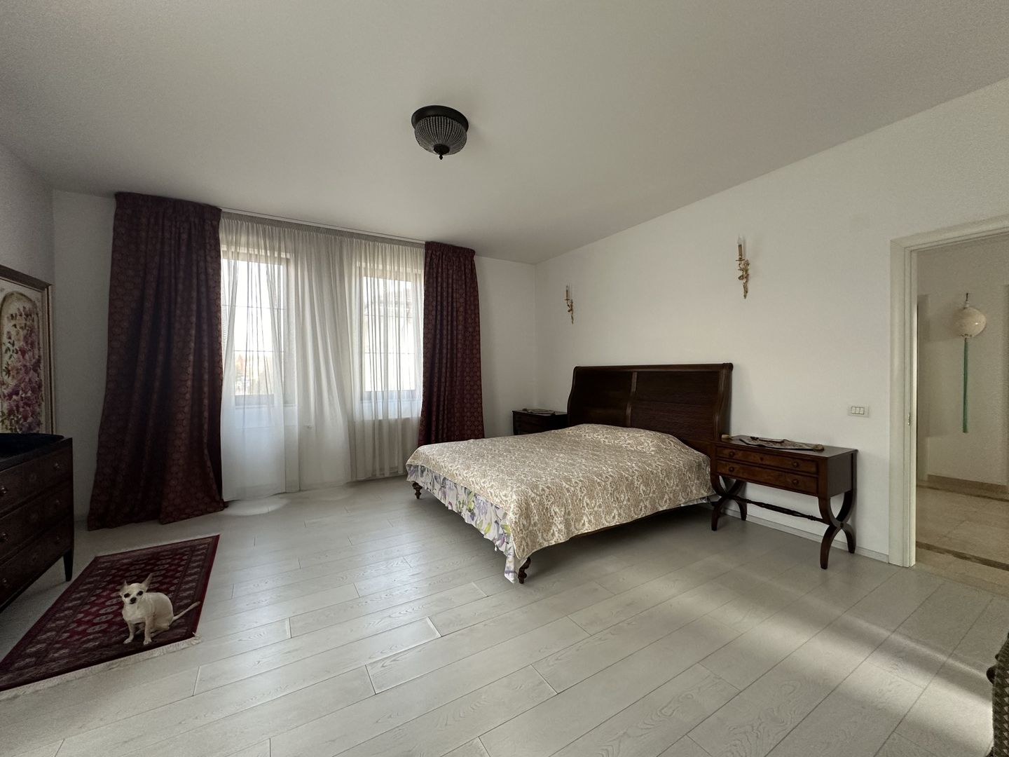 Special villa on Iancu Nicolae I Garage 2 cars and yard 500 sqm