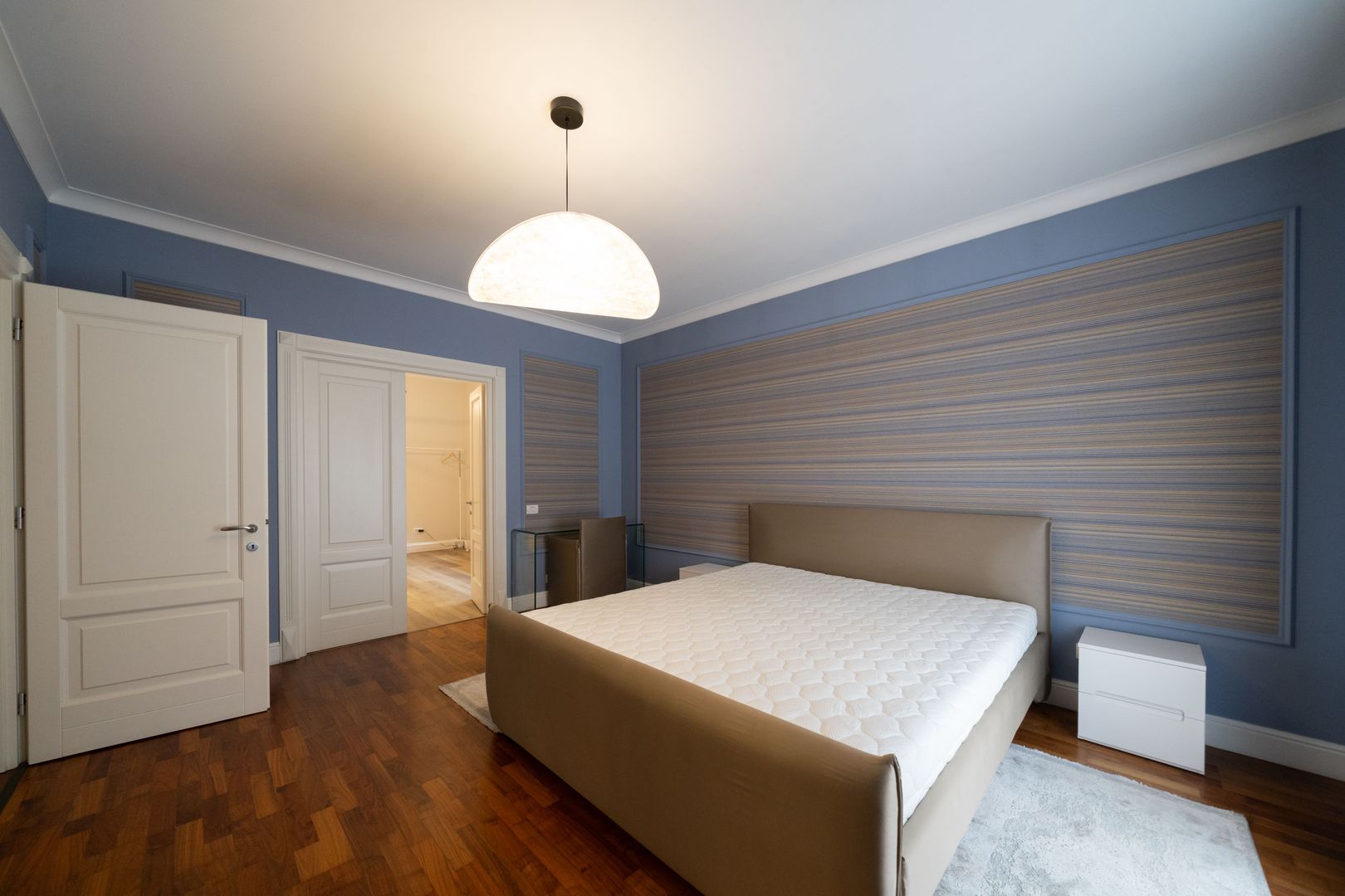 French Village | Aron Cotrus | 3 spacious rooms, parking and storage room