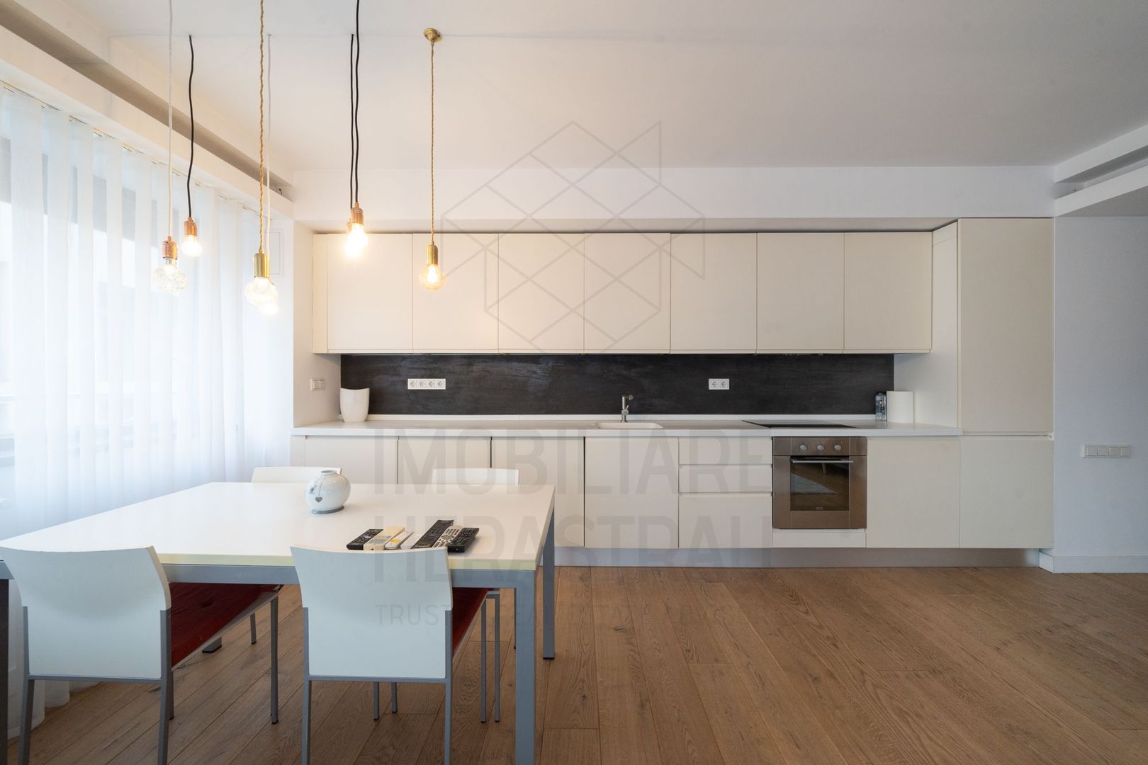 3 room Apartment for rent, Herastrau area