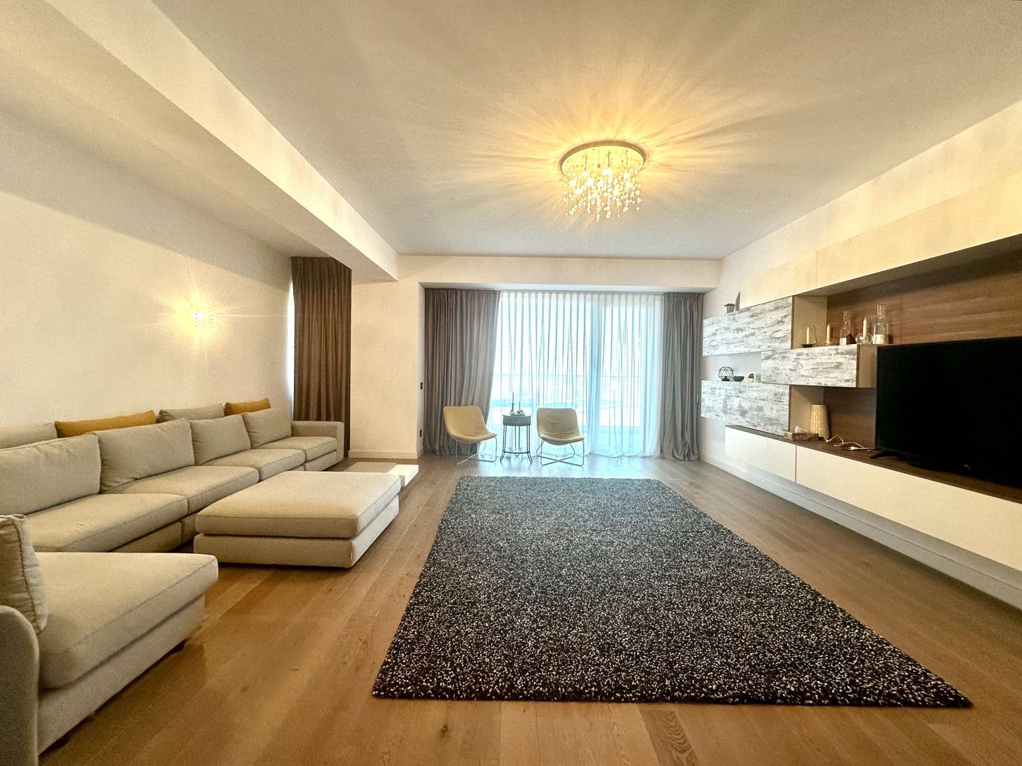 Apartament cu 3 camere de închiriat | Zona Herastrau