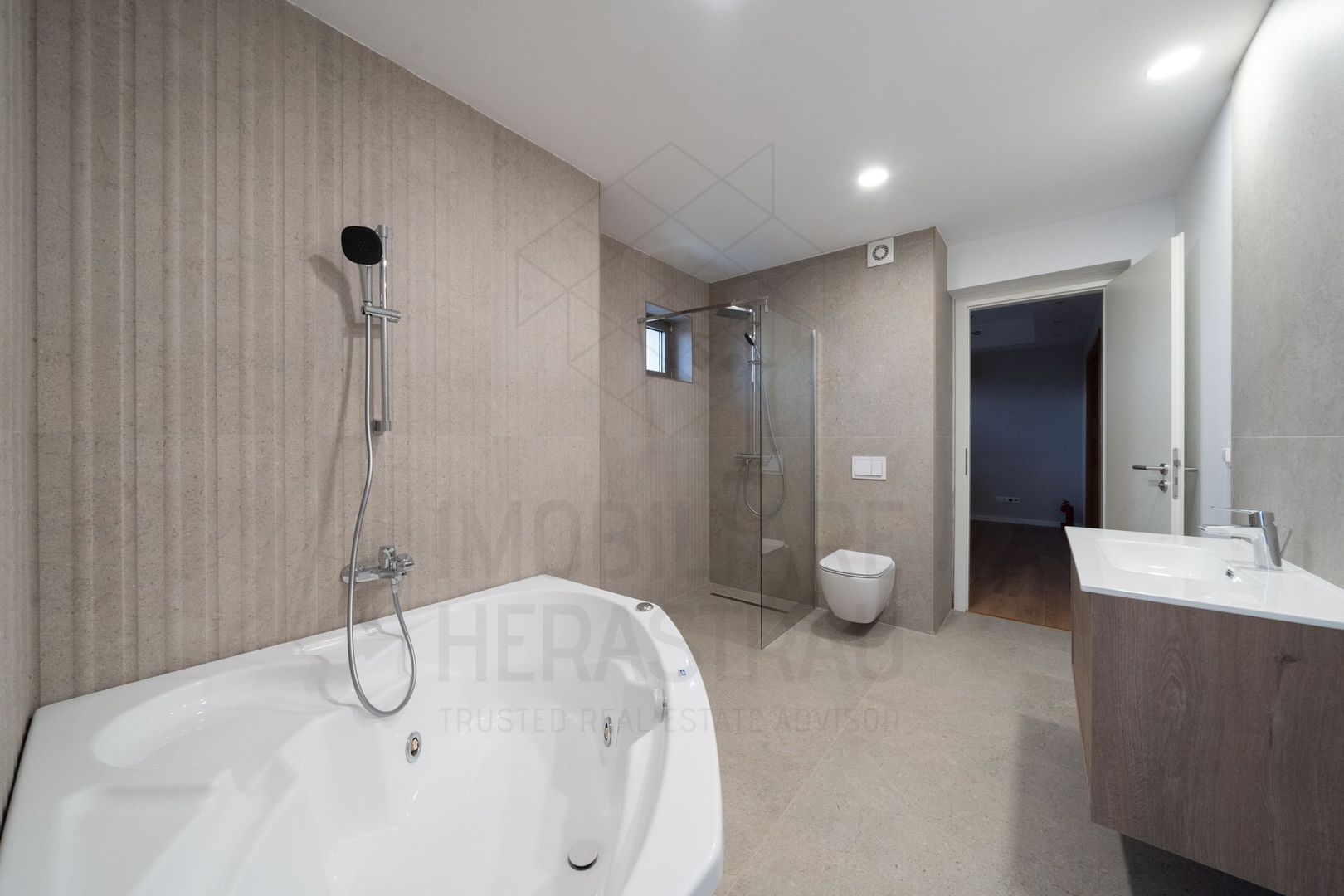 Green Lake | Mediterranean style villa | Baneasa Sisesti