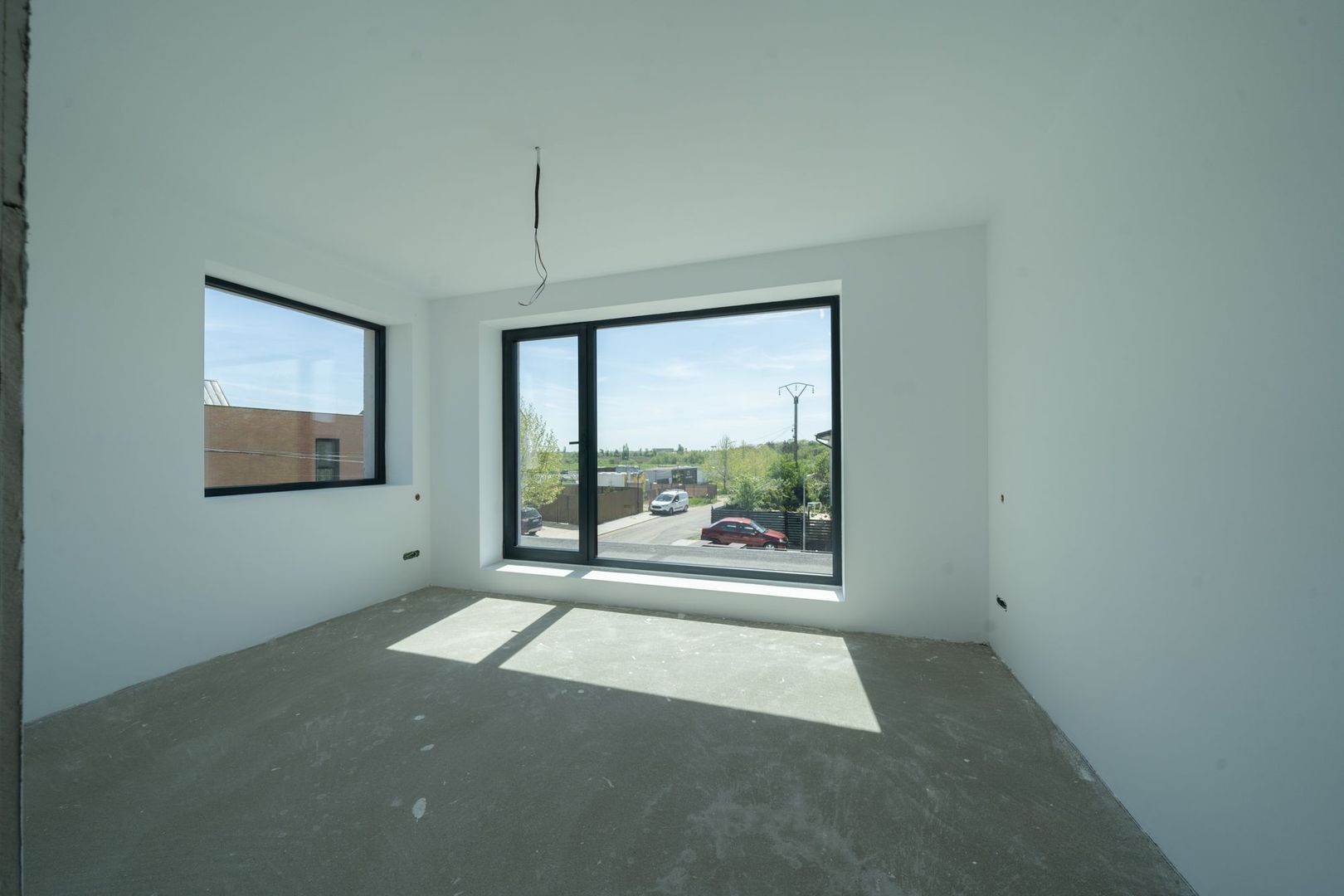 Vilă modernă în Corbeanca | Construcție solidă, 3 dormitoare + birou