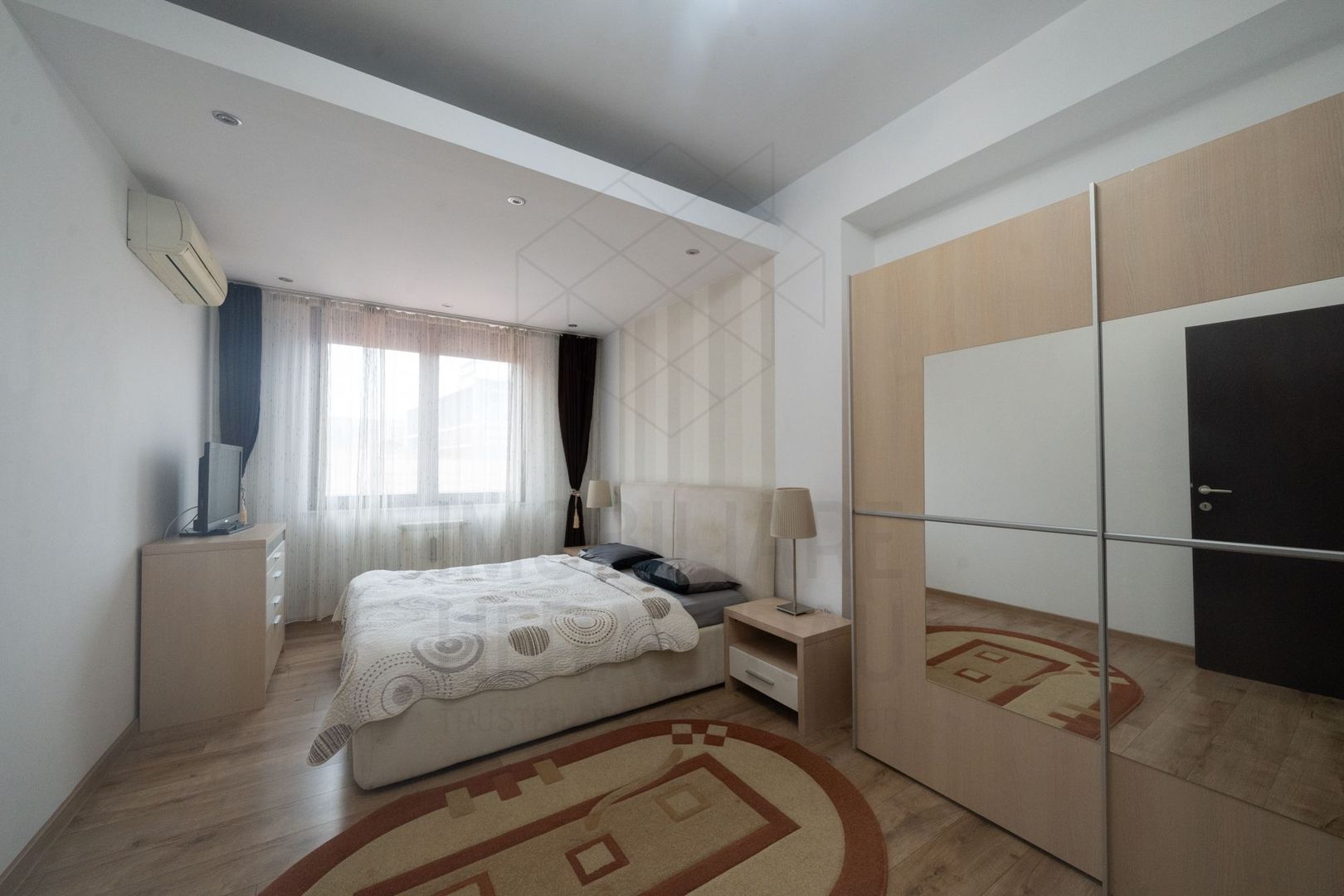 Apartament 3 camere Herastrau