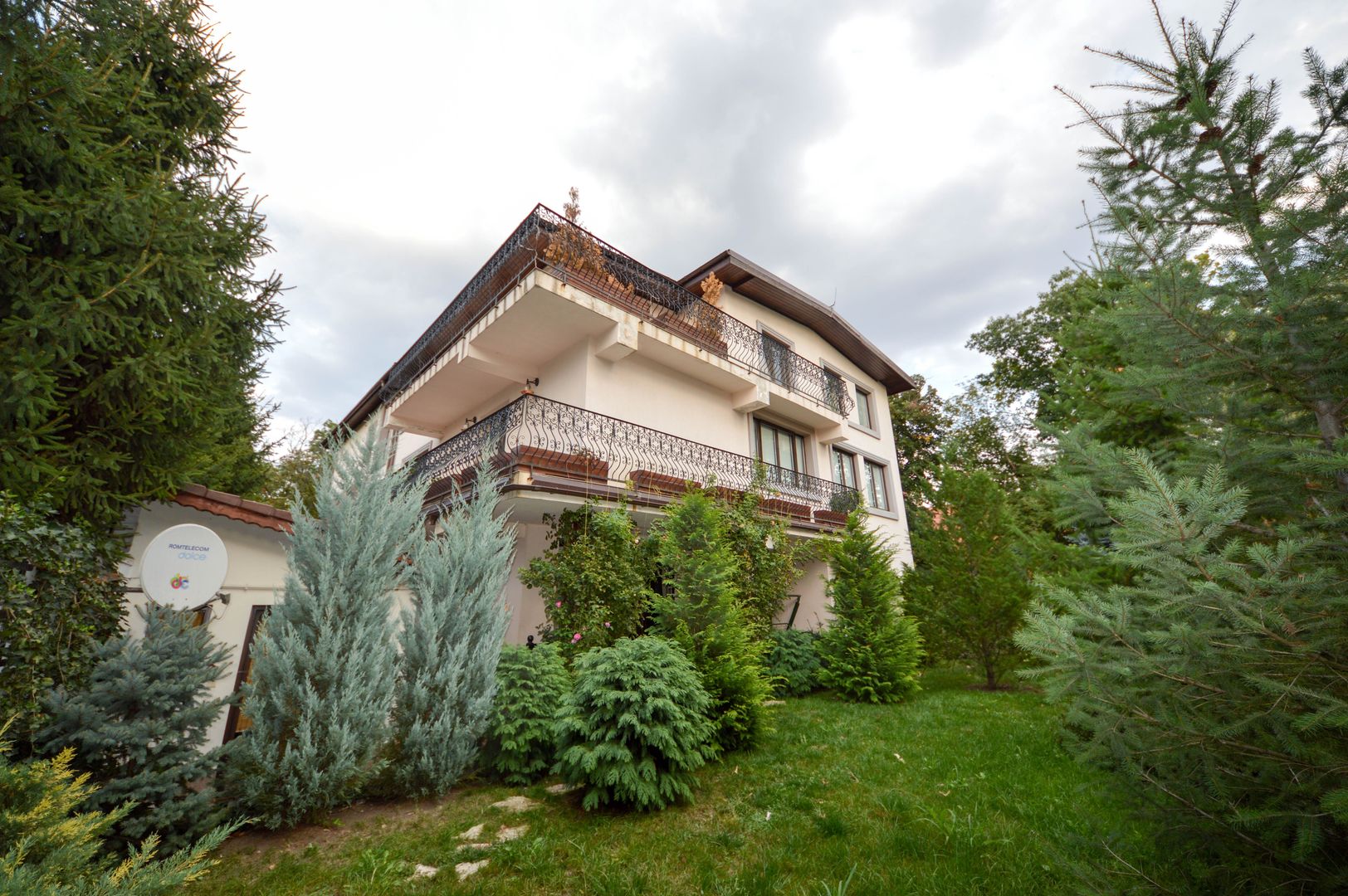 7 room House / Villa for sale, Herastrau area