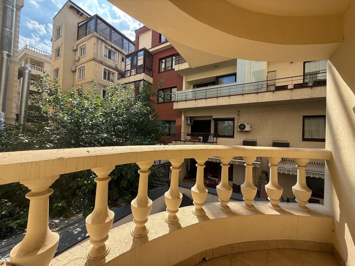 3 room Apartment for rent, Herastrau area