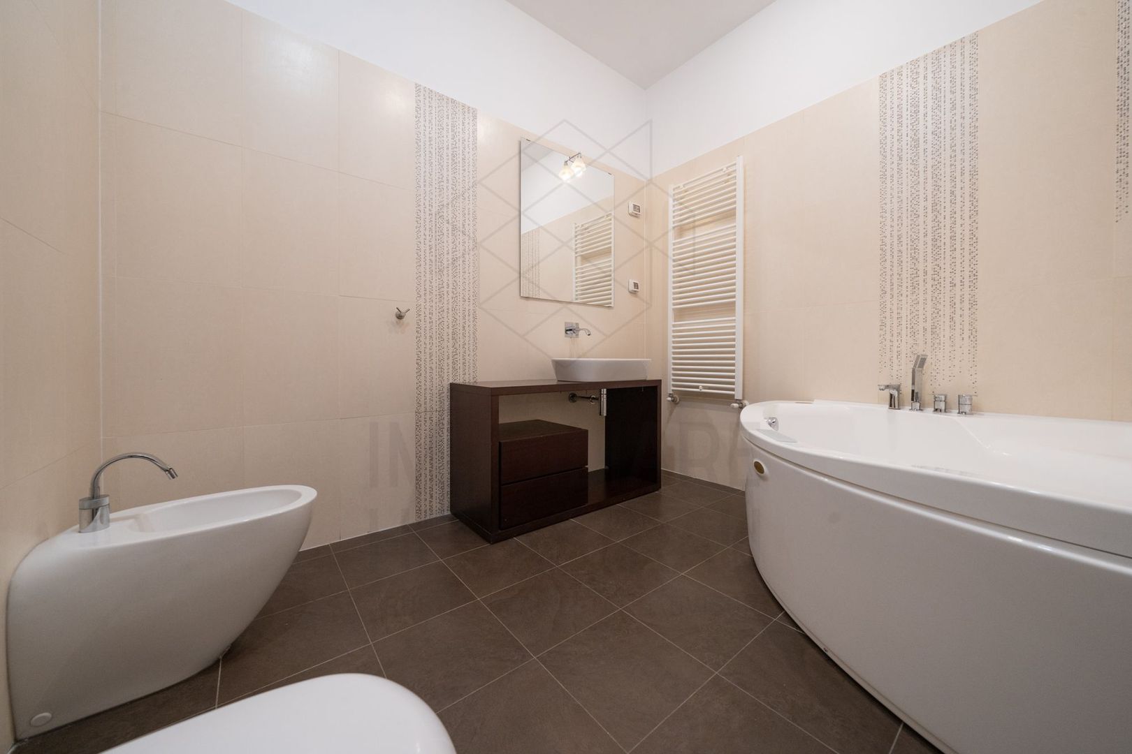 RIKYU Residence – Duplex 4 camere langa Parc Herastrau